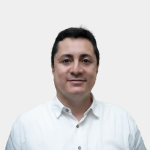 Photograph of team member Freddy Ruiz
