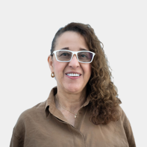 Photograph of team member Luz Ibañez