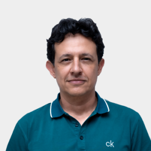 Photograph of team member Javier Martinez