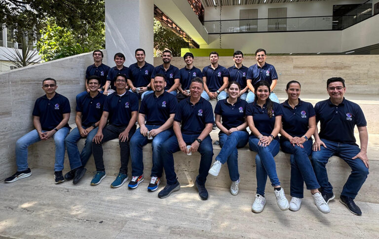 Fotografía grupal del grupo de investigación CPS