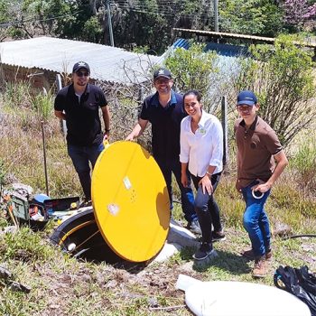 Integrantes en trabajo de campo